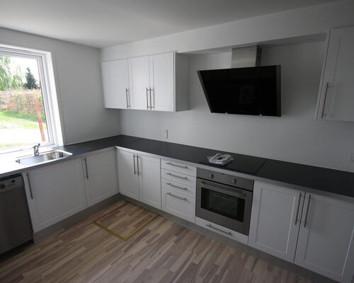 Moderne og lys lejlighed i Løgstrup