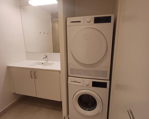 Lys 2-værelses lejlighed i Asani Haven