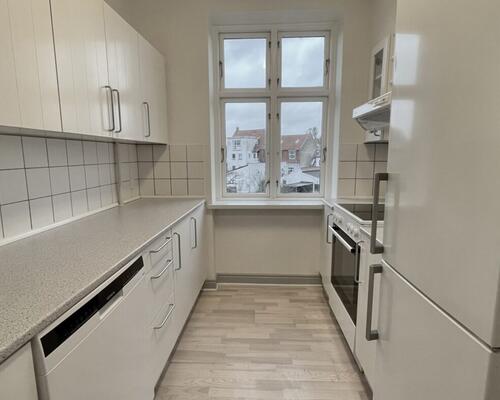 4 værelses – Guldbergsvej 18, 1. tv. – Odense C