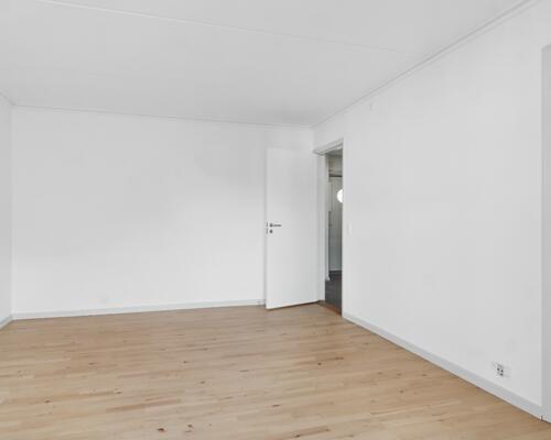 Moderne og indflytningsklar lejlighed