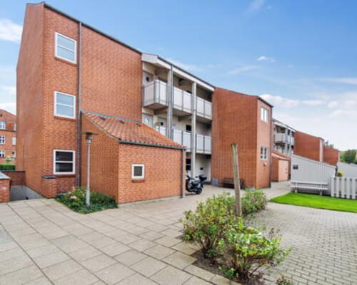 Vil du bo centralt i Vejle i en nyrenoveret lejlighed?