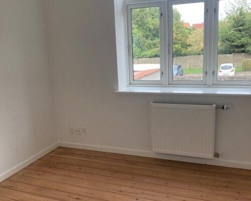 Dejlig stor 3 værelses lejlighed