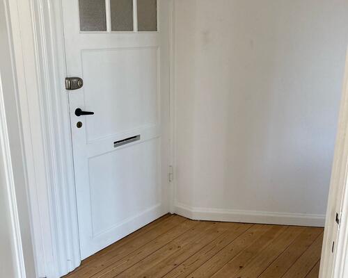 Reuglær 2. værelses lejlighed