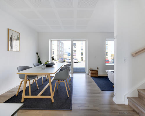 Stort 4-værelses rækkehus på Marshalls Alle