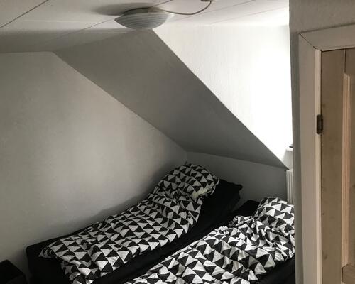 Flot og velholdt lejlighed i hyggelige omgivelser