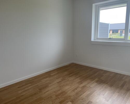 Rækkehus med egen have og parkering