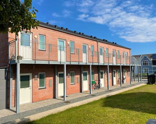 Moderne 1-værelses lejlighed med terrasse i Odense C