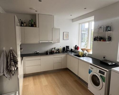 Lys og indbydende 3-værelses lejlighed i hjertet af Aarhus