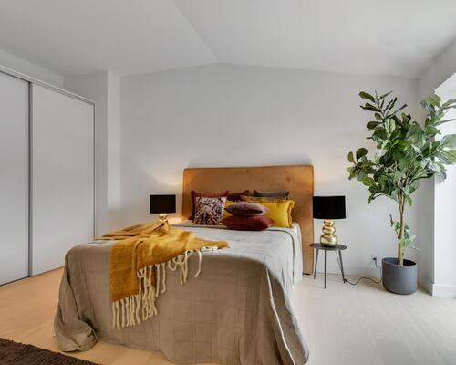 TOP LUKSUS NYRENOVERET 5-VÆRELSES LEJLIGHED