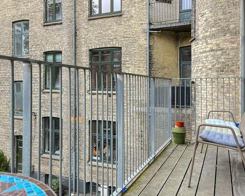 Stor delevenlig lejlighed i M.P.Bruuns gade midt på Frederiksbjerg