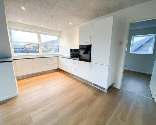 Totalrenoveret 4-værelses lejlighed i Vejgaard