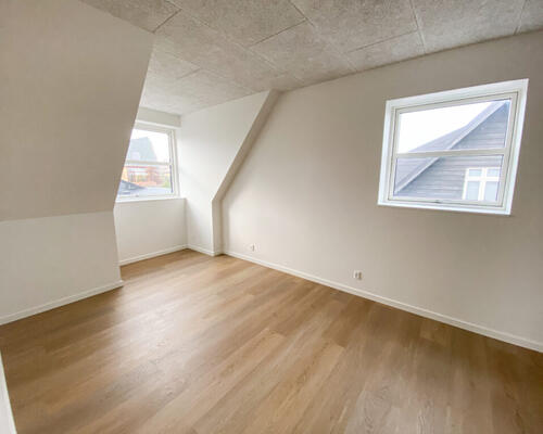 Totalrenoveret 4-værelses lejlighed i Vejgaard