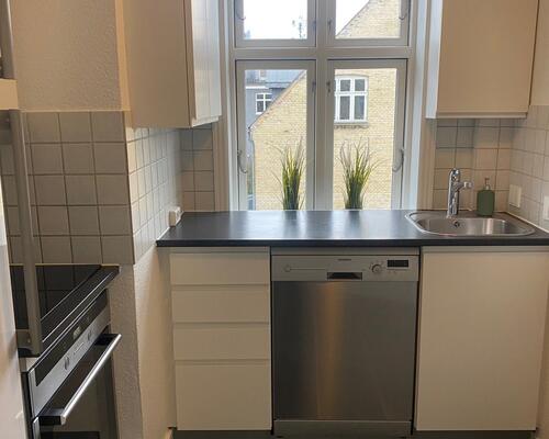 Dejlig 2-værelses  - får altan til foråret