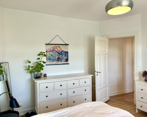 Lys og hyggelig 2-værelses lejlighed tæt på Østre Anlæg