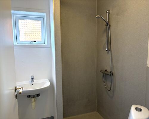 Lækker lys 3 værelses lejlighed på stille lukket vej centralt i Nyborg – 84 Kvm