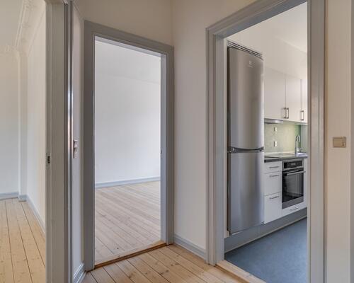 Bo moderne og charmerende