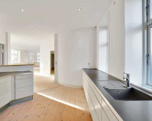 Stor herskabslejlighed på 210 m2 i centrum af Esbjerg