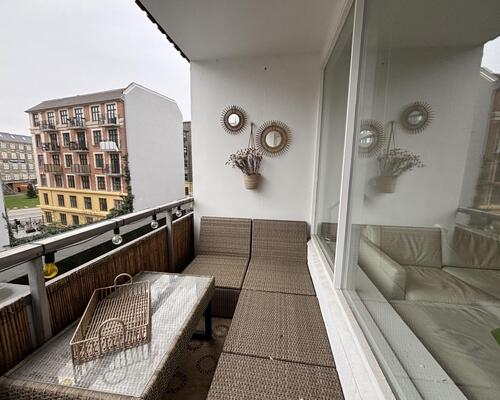 Møbleret lejlighed med stor altan | København V