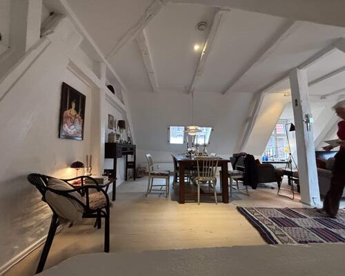 Fuldt møbleret lejlighed i centrum | København K