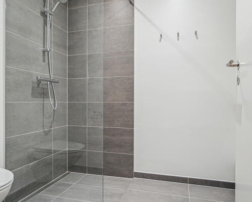 Fløjhusene - Bygning E - Lys 3-værelses lejlighed i høj kvalitet med altan