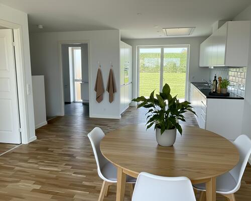 Skønt rækkehus med havkig i Troense