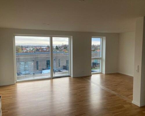 Skønt rækkehus med havkig i Troense