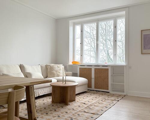 Flot møbleret lejlighed direkte til Søerne