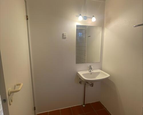 BO GRATIS I DEN FØRSTE MDR.  - 2 værelses lejlighed i Erritsø - Mulighed for husdyr