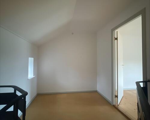 BO GRATIS I DEN FØRSTE MDR.  - 2 værelses lejlighed i Erritsø - Mulighed for husdyr