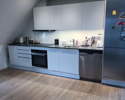 Nyrenoveret superlækker 3 vær. lejlighed tæt på centrum.