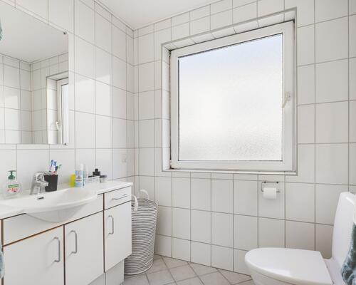 Stor 3-værelses i Skolegade