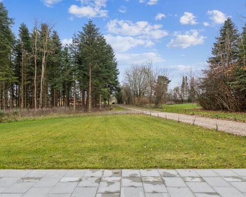 Eksklusiv nyopført landvilla til leje med unik beliggenhed ved Barfredshøj Herregård i Torslunde