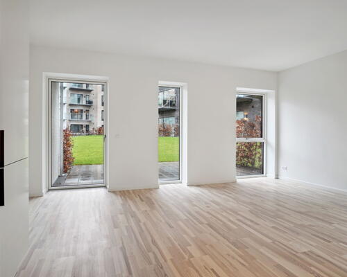 Egedal Stationsby - Spændende 5-værelses bolig i 2 plan med terrasse samt altan