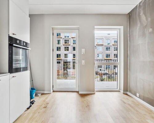 2 vær bolig i UN17 Lunden - et bofællesskab for dig over 40 år  - Mulighed for separat stue og spiseplads i 1. række til Fælled