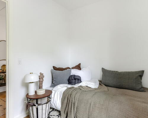 Lækker 2-værelses i Bodilhaven med altan! - KUN 2 MÅNEDERS DEPOSITUM!