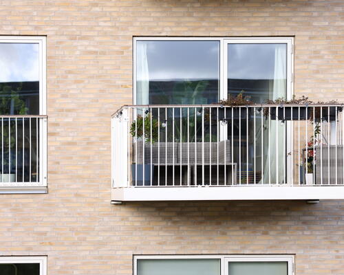 Fløjhusene - Bygning E - Lys 3-værelses lejlighed i høj kvalitet med altan