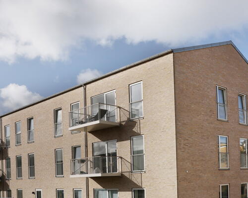 Fløjhusene - Bygning E - Lys 3-værelses lejlighed i høj kvalitet med altan