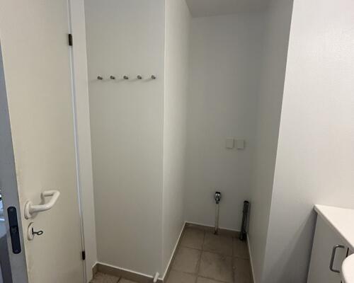 Stor 1 sals lejlighed på Flaskehalsen, 5240 Odense NØ udlejes.