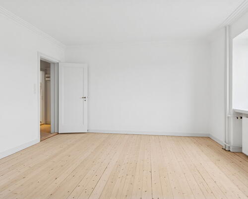 Central 2-værelses på 78 m2 med stor sydvendt altan, fjordkig og elevator - Gratis vask i Vaskeri, samt mulighed for medleje af p-plads