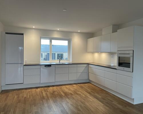 Skønt rækkehus med egen terrasse og have