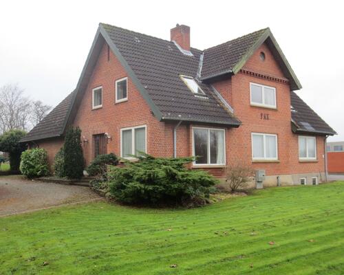 Villa med udenomsareal