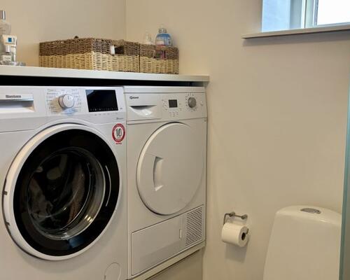 Nyere 4 værelses rækkehus udlejes i Højbjerg.