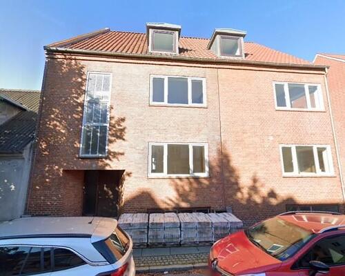 Nyrenoveret superlækker 3 vær. lejlighed tæt på centrum.