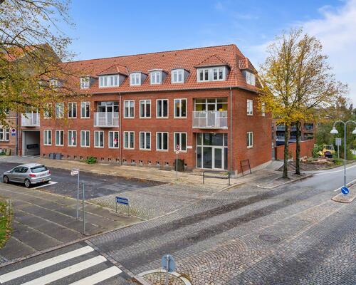 Flot nyopført midt i byen