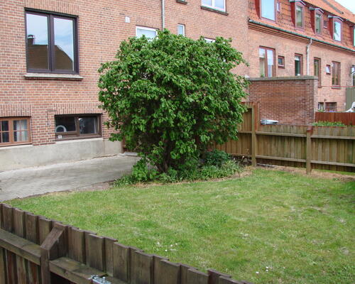 Hyggelig 2-værelses lejlighed med hems