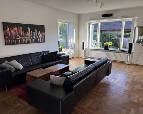 Stor villa fuldt møbleret | Horsens