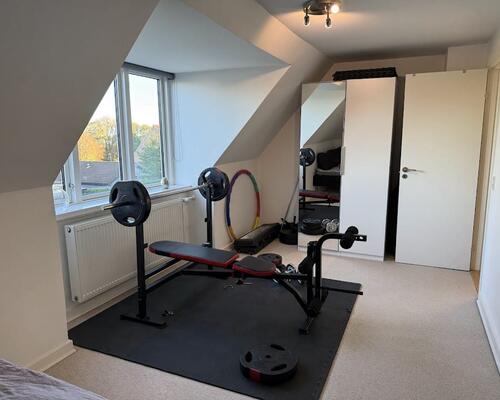 Stor villa fuldt møbleret | Horsens