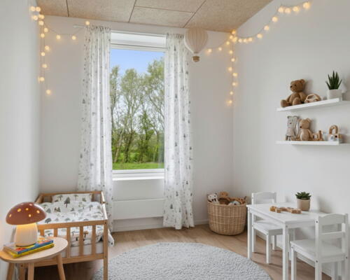 5 værelses rækkehus i to plan, med to badeværelser og stor stue