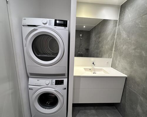 Moderne 3-værelses lejlighed i Nørresundby med altan