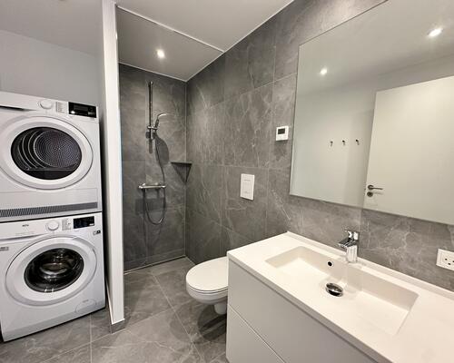 Moderne 3 værelses lejlighed med fjordudsigt i Nørresundby